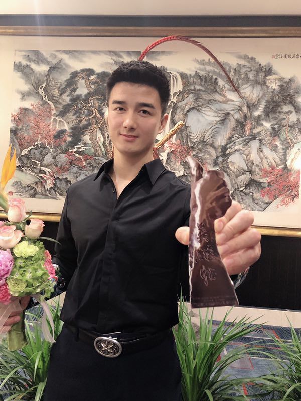 爱游戏入口-爱沙尼亚游泳选手实力出众,夺得冠军的简单介绍