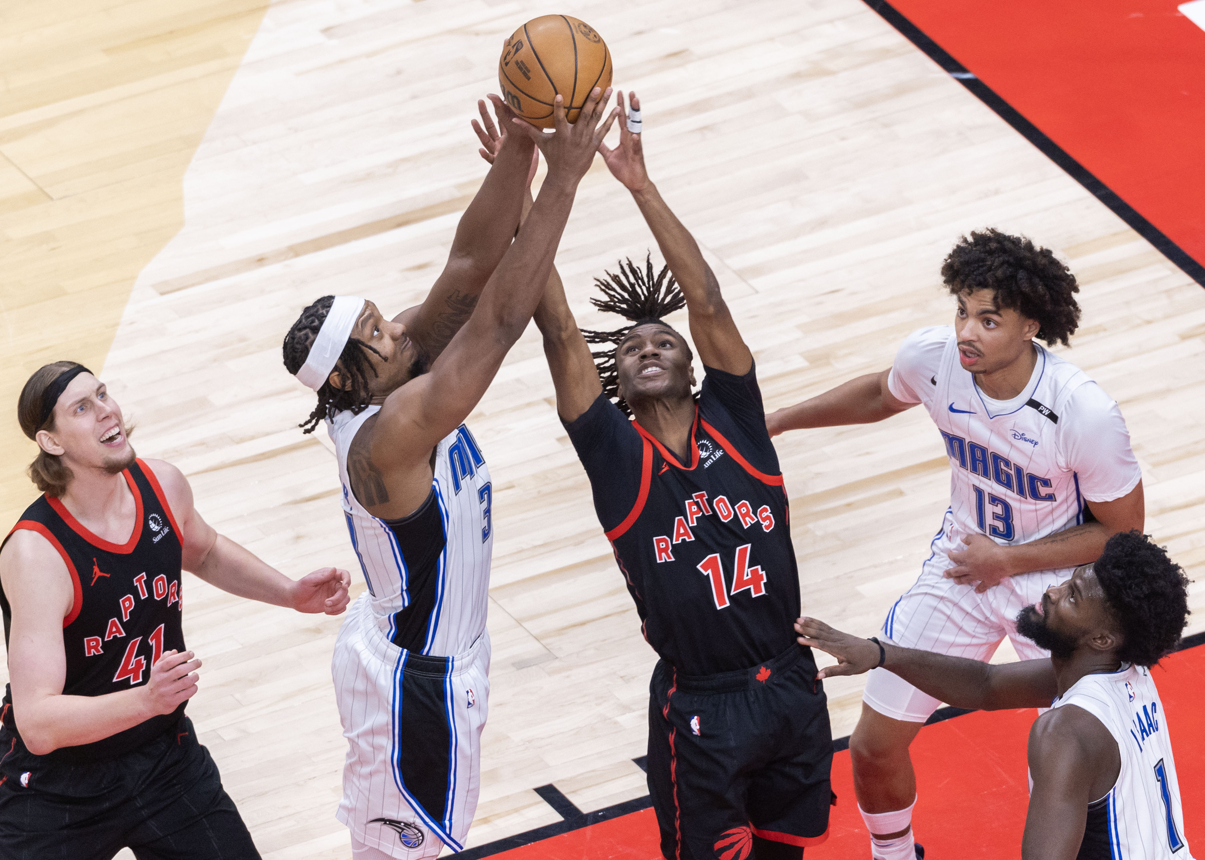 爱游戏下载-猛龙客场击败篮网,东部战局再添变数的简单介绍