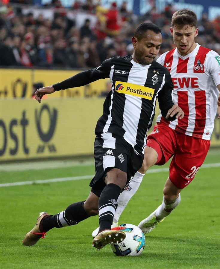 华尔油田保持不败,客场-战平利沃尔 华尔油田保持不败,客场-战平利沃尔