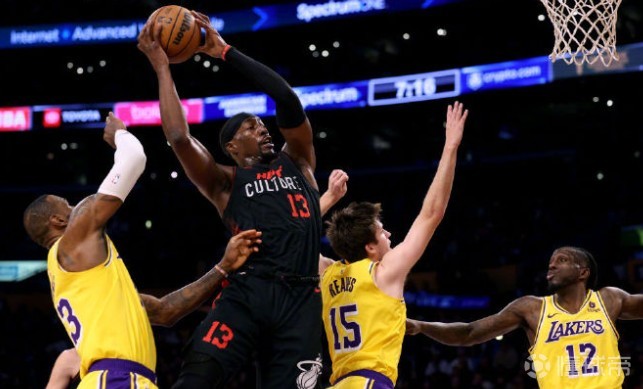 热火不敌湖人,季后赛前景难以预料 热火不敌湖人,季后赛前景难以预料