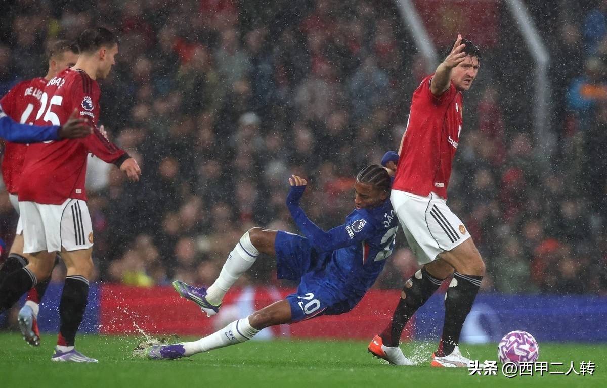 球队状态神勇,轻松控制比赛局面 球队状态神勇,轻松控制比赛局面