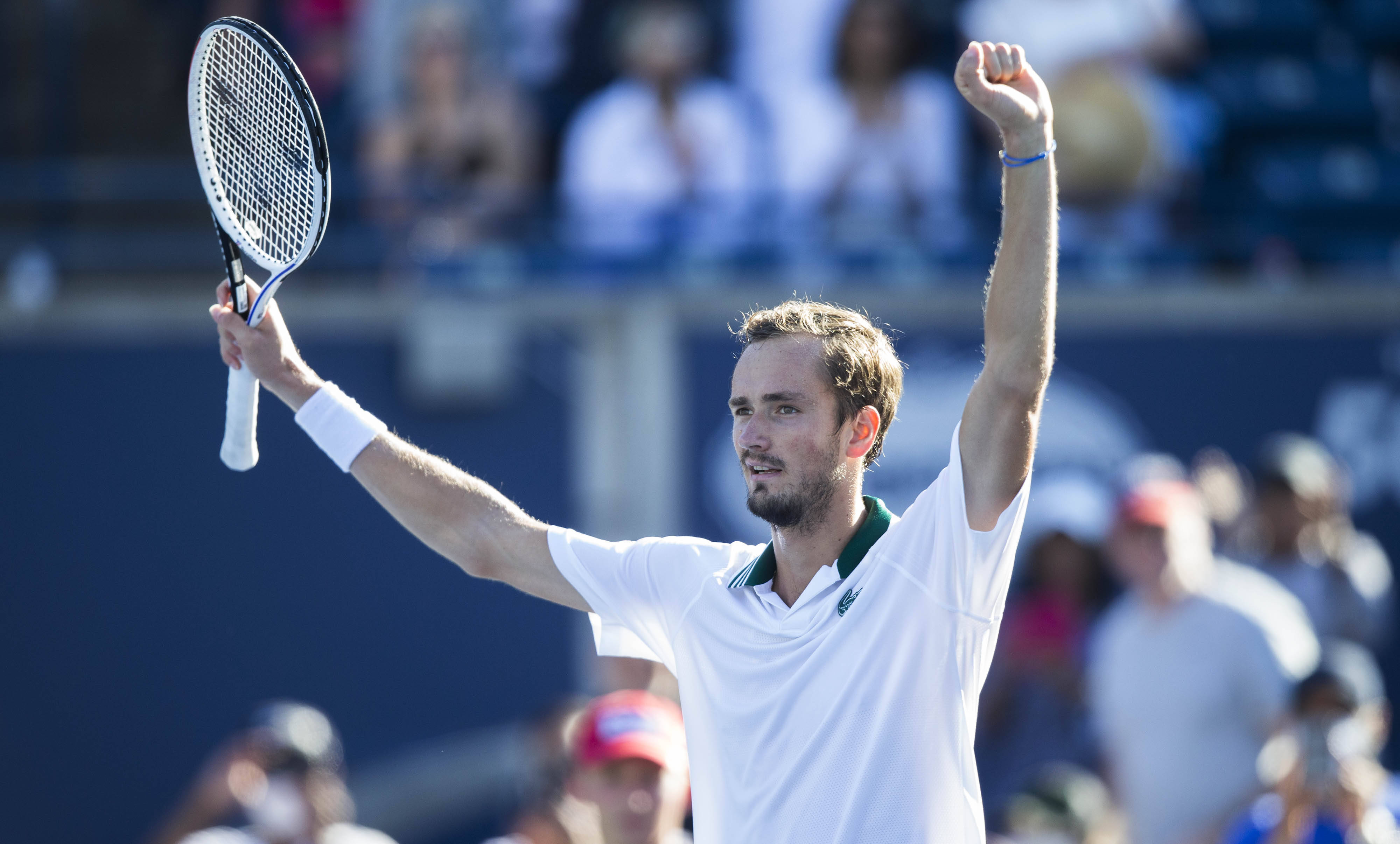 爱游戏APP-西班牙网球队完胜英国网球队,梅德韦杰夫高光表现的简单介绍