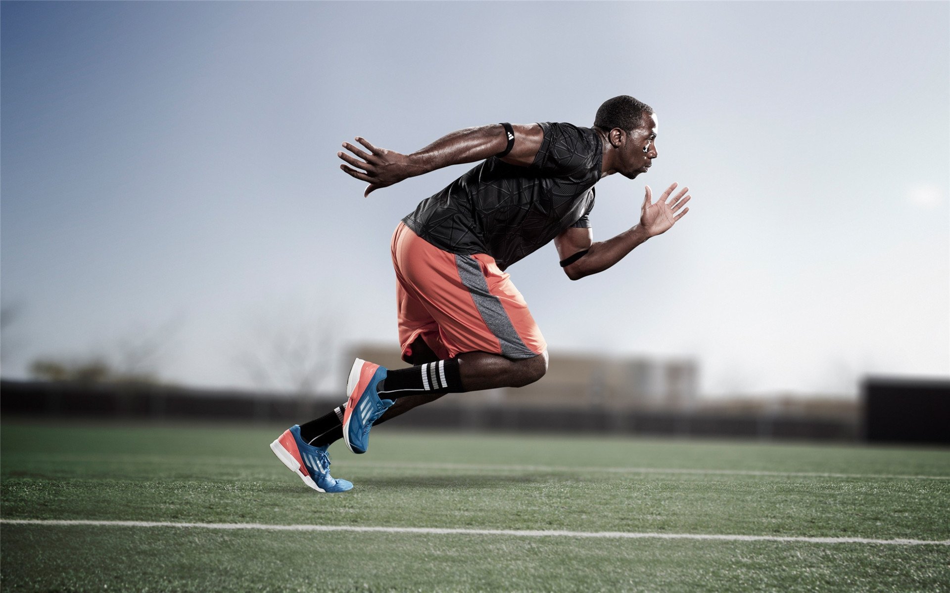 爱游戏娱乐-孤胆英雄,弗拉霍维奇如何扛起马赛对抗德国的重担