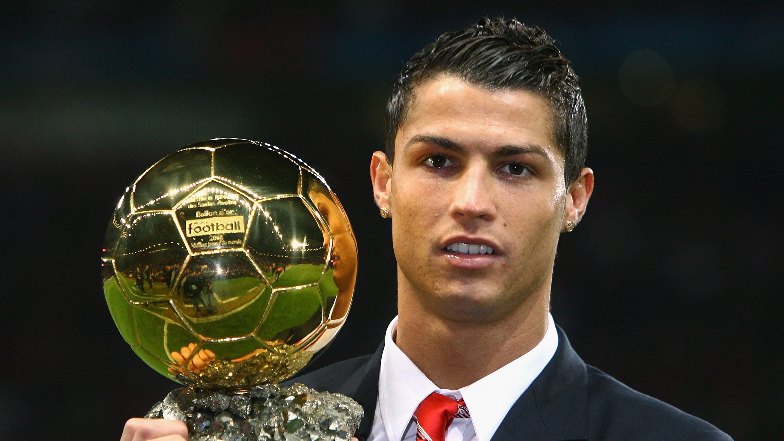 当东决不再限于篮球场,威尔士淘汰伊拉克背后的东西方终极对决